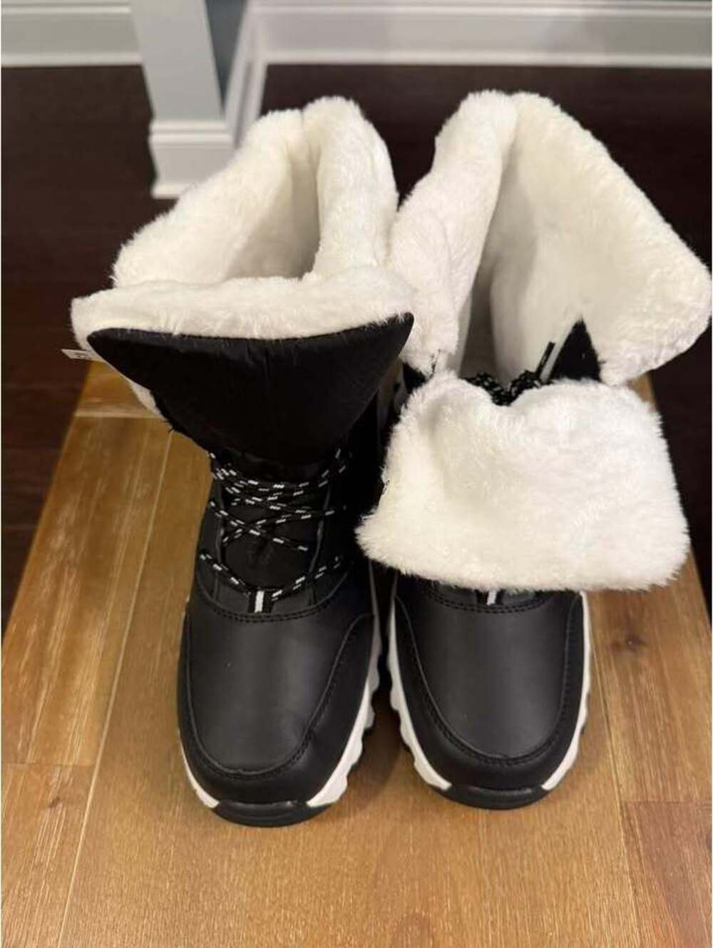 New Black & White Faux Fur Winter Snow Boots – Size 43
